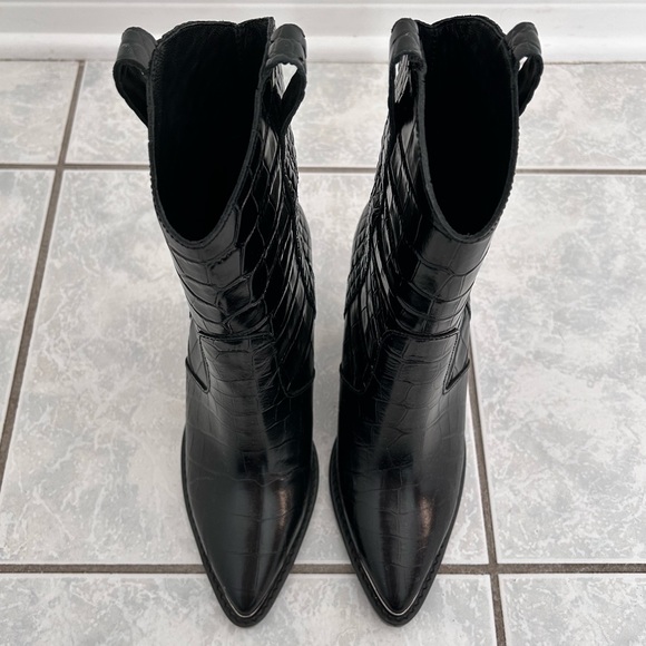 Toral Oslo Short Leather Boots - Picture 7 of 14